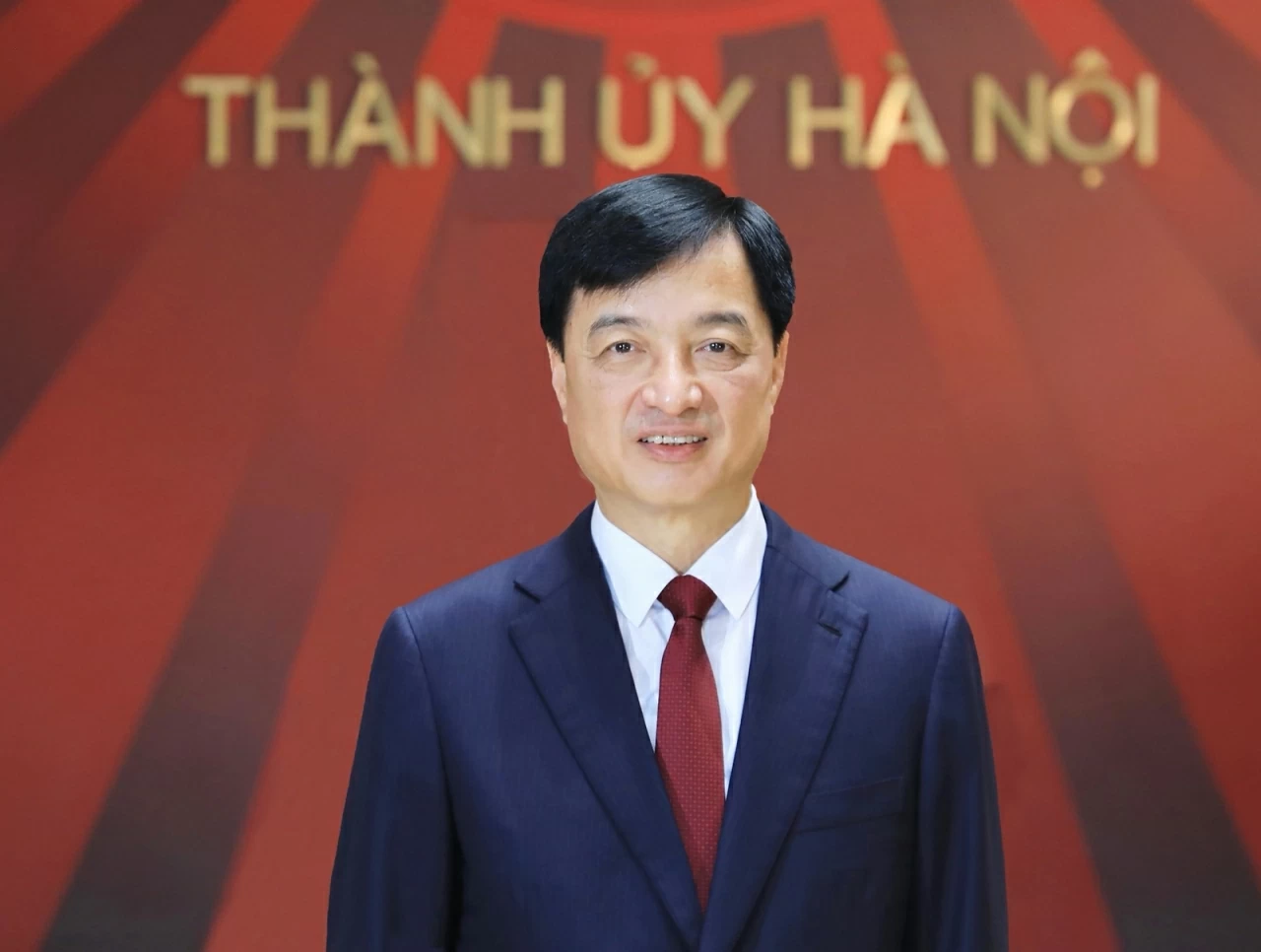 Ủy viên Bộ Chính trị, Bí thư Thành ủy Hà Nội Nguyễn Duy Ngọc đã trả lời phỏng vấn về những thành tựu nổi bật của Hà Nội trong nhiệm kỳ qua, đồng thời khẳng định trách nhiệm chính trị tiên phong của Thủ đô trong việc quán triệt và cụ thể hóa tầm nhìn, định hướng chiến lược của Trung ương. (Nguồn: Hanoimoi) Ủy viên Bộ Chính trị, Bí thư Thành ủy Hà Nội Nguyễn Duy Ngọc đã trả lời phỏng vấn về những thành tựu nổi bật của Hà Nội trong nhiệm kỳ qua, đồng thời khẳng định trách nhiệm chính trị tiên phong của Thủ đô trong việc quán triệt và cụ thể hóa tầm nhìn, định hướng chiến lược của Trung ương. (Nguồn: Hanoimoi)