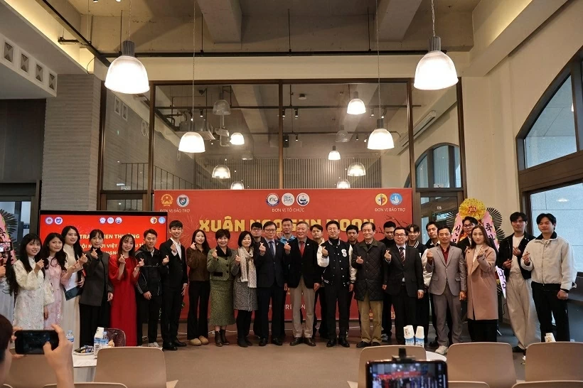 Người Việt tại Chungnam (Hàn Quốc) đón Tết cổ truyền, chào mừng Đại hội XIV của Đảng