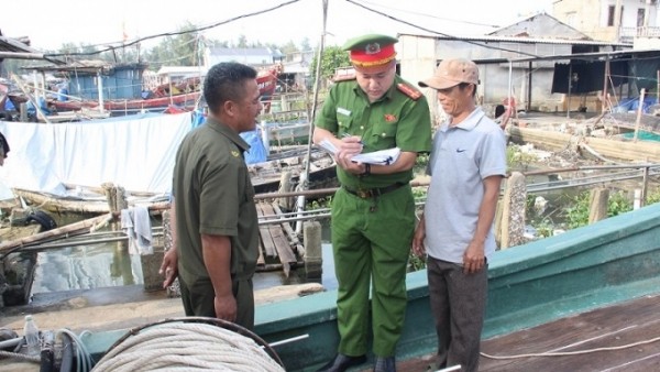 Combating IUU Fishing: Nghe An advances digitalisation; Hue supports fishermen in decommissioning “three-no” fishing vessels