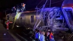 Va chạm tàu cao tốc ở Tây Ban Nha: Khoảng 300 người có mặt trên tàu, số người tử vong tăng mạnh