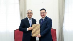 Tiếp nhận bản sao Thư ủy nhiệm bổ nhiệm Đại sứ Philippines và Indonesia tại Việt Nam