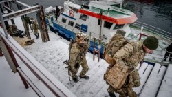 Vấn đề Greenland: Mỹ điều máy bay quân sự đến, Đan Mạch đề nghị NATO triển khai hành động