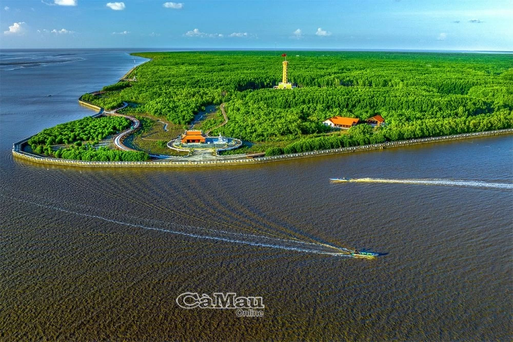 Huy động hiệu quả nguồn lực, phát huy tiềm năng, lợi thế - Động lực đưa Cà Mau phát triển nhanh và bền vững trong kỷ nguyên mới Huy động hiệu quả nguồn lực, phát huy tiềm năng, lợi thế - Động lực đưa Cà Mau phát triển nhanh và bền vững trong kỷ nguyên mới