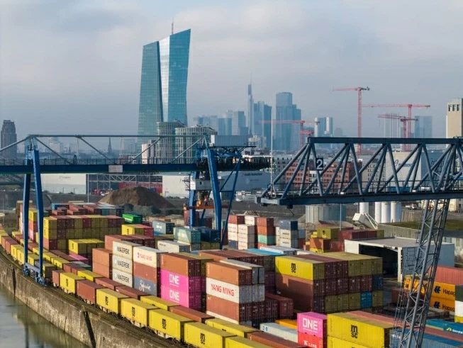 EU đối đầu Mỹ vì Greenland: Vũ khí hạng nặng chưa từng có tiền lệ và những quân bài chiến thuật của châu Âu