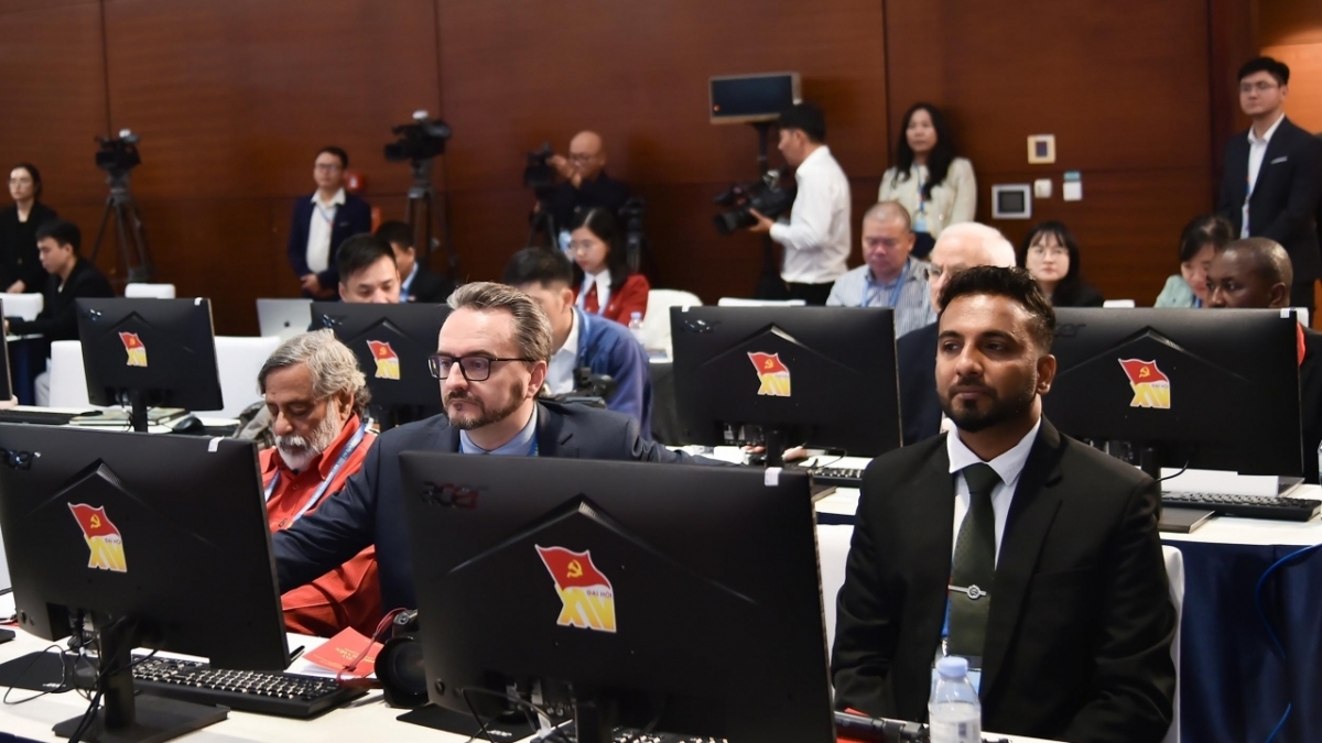 Phóng viên nước ngoài ấn tượng với Đại hội XIV của Đảng, hào hứng đưa tin về Việt Nam