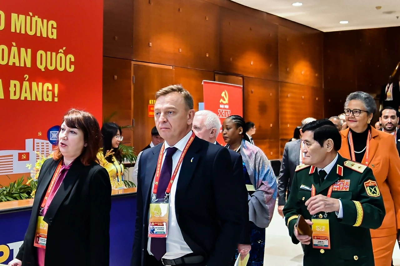 Đại biểu quốc tế dự khai mạc Đại hội XIV của Đảng