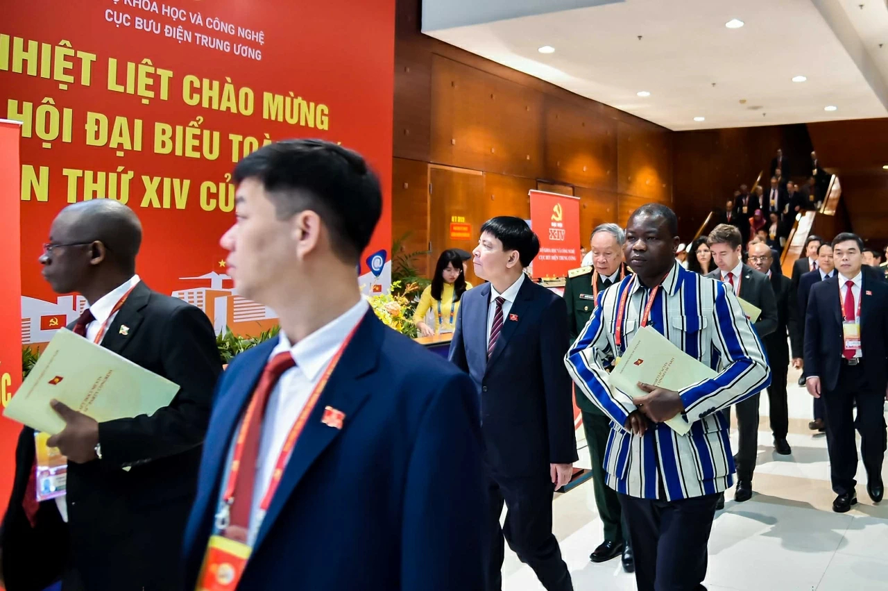 Đại biểu quốc tế dự khai mạc Đại hội XIV của Đảng