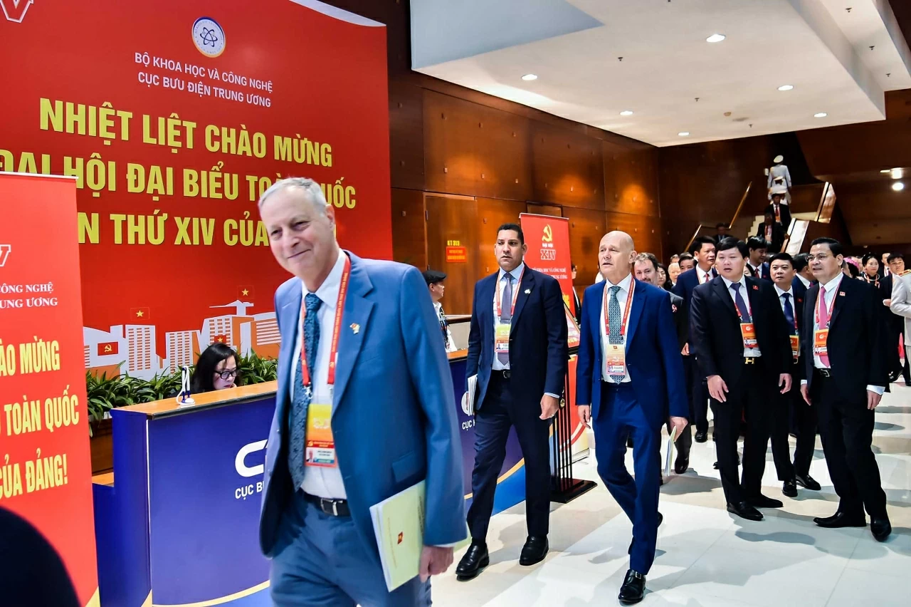 Đại biểu quốc tế dự khai mạc Đại hội XIV của Đảng