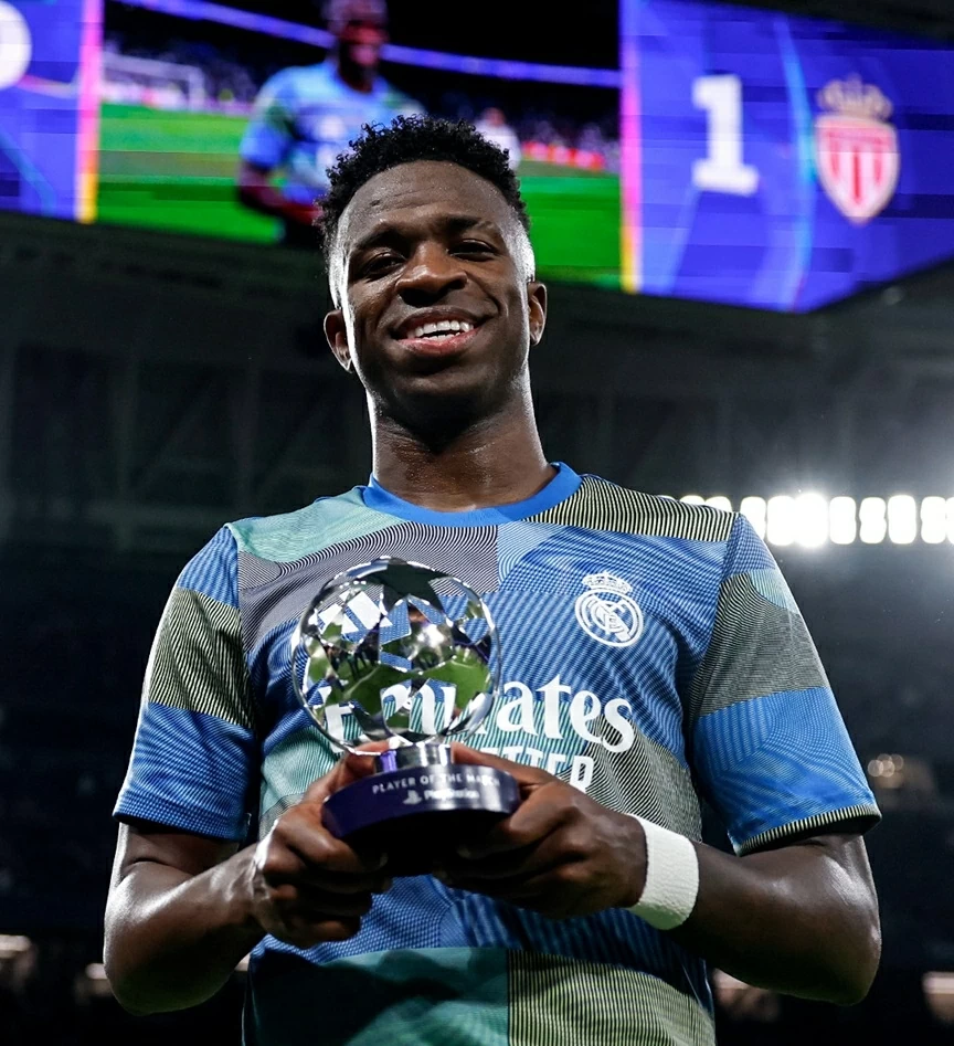 Vinicius làm sáng tỏ tương lai sau trận đấu chói sáng Vinicius làm sáng tỏ tương lai sau trận đấu chói sáng