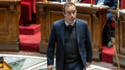 Thủ tướng Pháp quyết định đặt cược vào 'canh bạc' ngân sách: Sẽ phá thế bế tắc hay kết thúc tương lai chính trị?