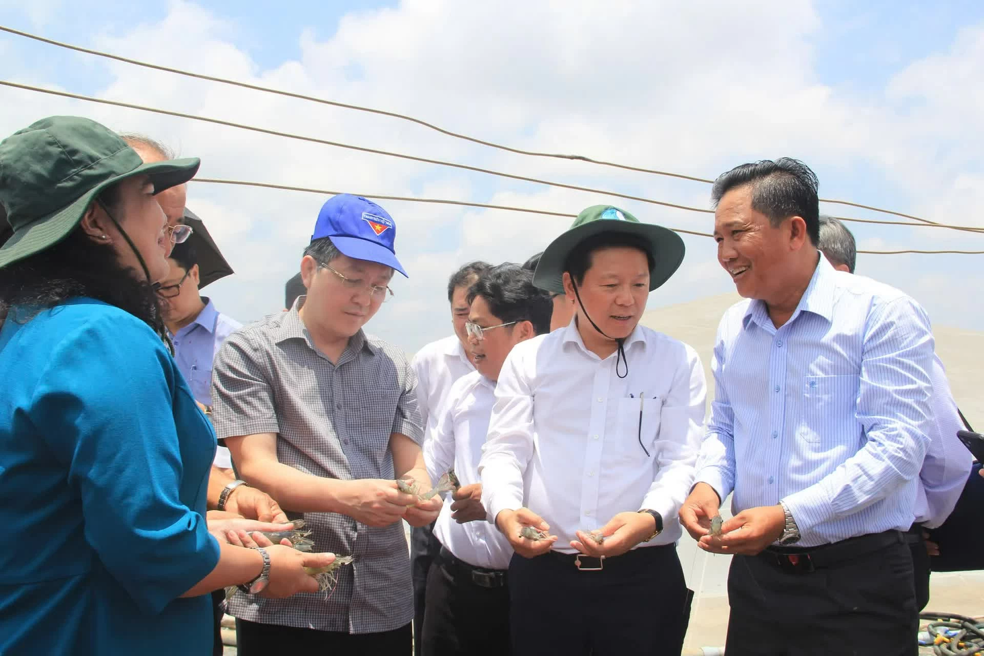 Chủ tịch Hội Nông dân Lương Quốc Đoàn: Khơi dậy sức sáng tạo của nông dân Việt Nam, đưa nông nghiệp, nông dân, nông thôn vươn mình trong kỷ nguyên mới Chủ tịch Hội Nông dân Lương Quốc Đoàn: Khơi dậy sức sáng tạo của nông dân Việt Nam, đưa nông nghiệp, nông dân, nông thôn vươn mình trong kỷ nguyên mới