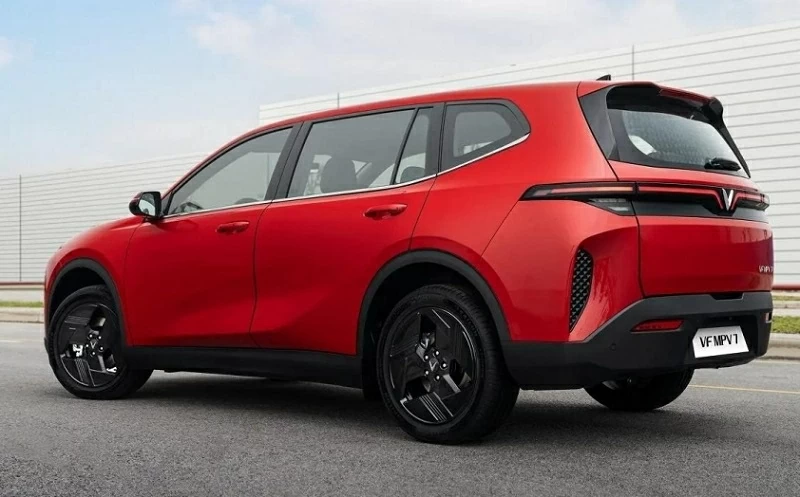 VinFast VF MPV 7 có phạm vi hoạt động lên tới 450 km sau mỗi lần sạc đầy.