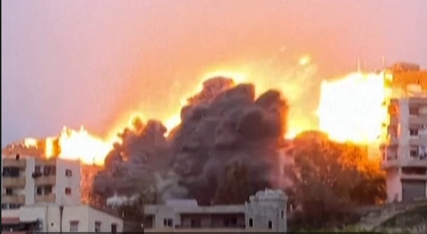 Israel tấn công các điểm qua biên giới Syria-Lebanon, ít nhất 2 người thiệt mạng Israel tấn công các điểm qua biên giới Syria-Lebanon, ít nhất 2 người thiệt mạng