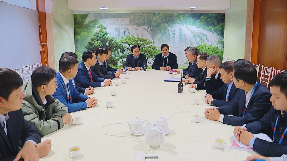 Phòng cấp cứu y tế với nhiều trang thiết bị hiện đại phục vụ tại khu vực Đại hội XIV