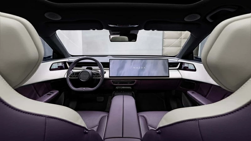 Nội thất của Mazda CX-6e.