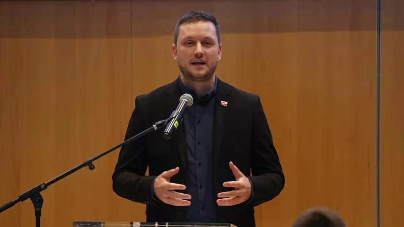 Vấn đề Greenland: Thủ hiến Nielsen tuyên bố lằn ranh đỏ, Thủ tướng Đan Mạch khẳng định một điểm mấu chốt tối thượng Vấn đề Greenland: Thủ hiến Nielsen tuyên bố lằn ranh đỏ, Thủ tướng Đan Mạch khẳng định một điểm mấu chốt tối thượng