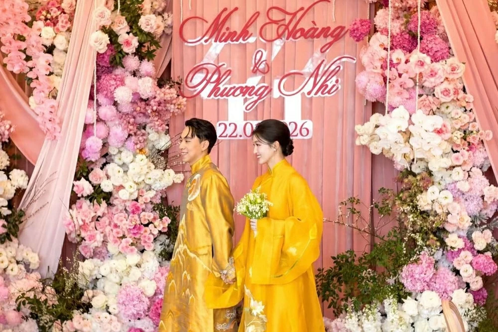 Á hậu Phương Nhi rạng rỡ, hạnh phúc bên chú rể Minh Hoàng