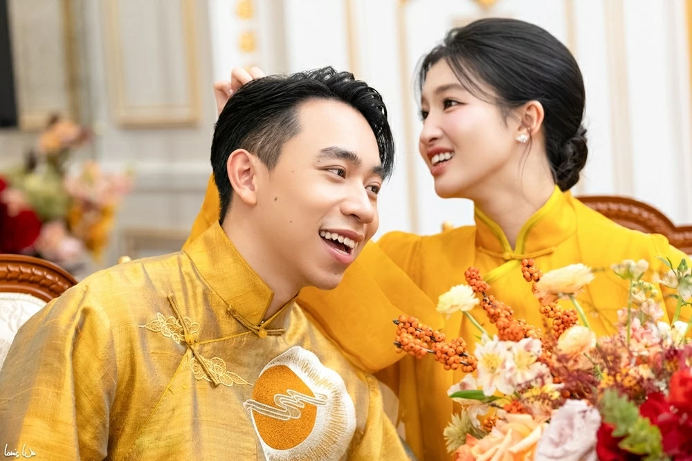 Á hậu Phương Nhi rạng rỡ, hạnh phúc bên chú rể Minh Hoàng