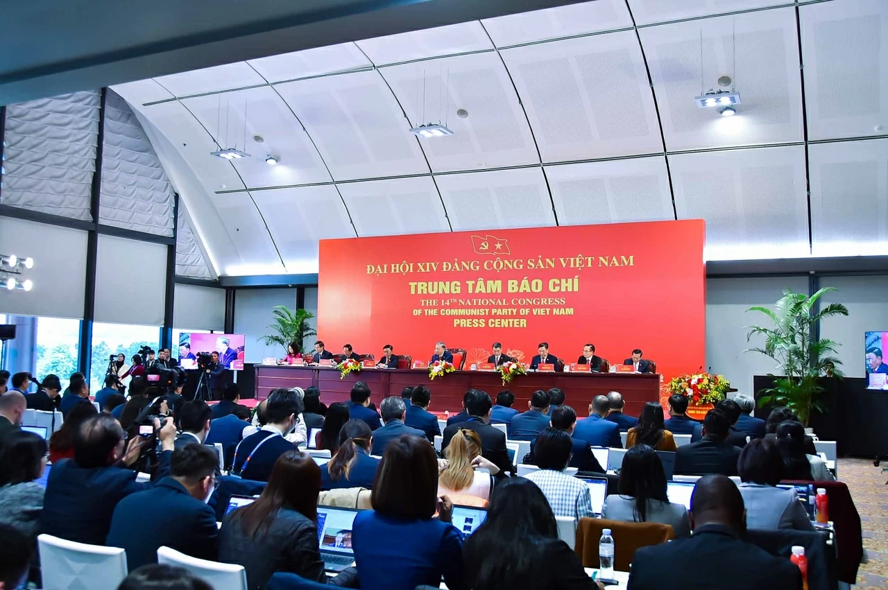 Chủ động tấn công, dẫn dắt, viết tiếp câu chuyện Việt Nam