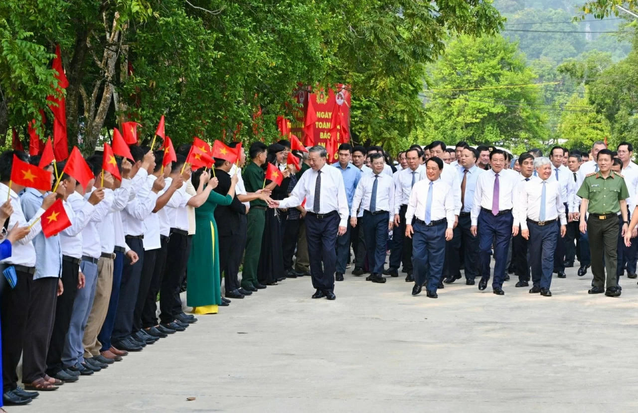 VIII-ĐHĐ.4+5: Đại hội Đảng XIV: Mở không gian phát triển mới, cùng kiến tạo kỷ nguyên vươn mình VIII-ĐHĐ.4+5: Đại hội Đảng XIV: Mở không gian phát triển mới, cùng kiến tạo kỷ nguyên vươn mình