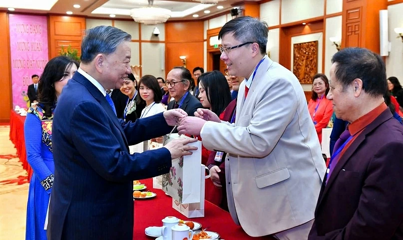 Thành công của Đại hội Đảng tạo động lực mới để kiều bào đồng hành cùng đất nước Thành công của Đại hội Đảng tạo động lực mới để kiều bào đồng hành cùng đất nước