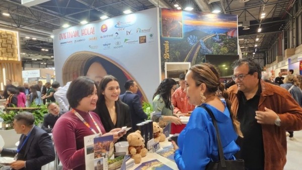 Vietnam boosts European tourism ties via dynamic showcase at FITUR 2026