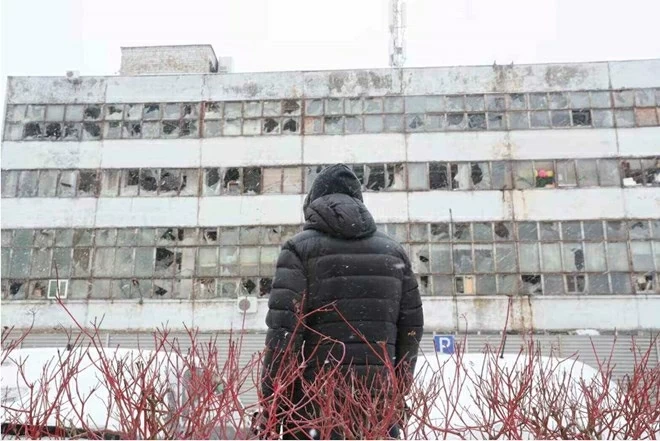 Một khu vực bị ảnh hưởng bởi các cuộc tấn công của Nga ở Kiev. (Nguồn: Tân Hoa xã) Một khu vực bị ảnh hưởng bởi các cuộc tấn công của Nga ở Kiev. (Nguồn: Tân Hoa xã)