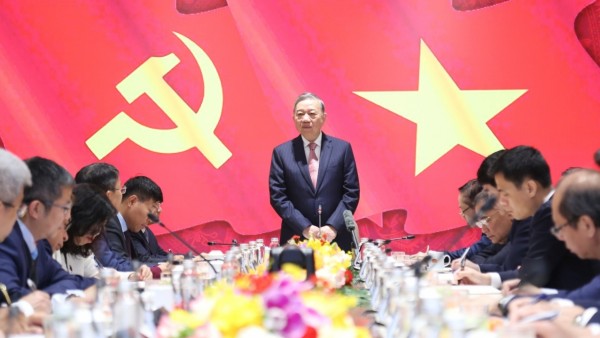 Tổng Bí thư Tô Lâm làm việc với các Đại sứ, Trưởng cơ quan đại diện ngoại giao Việt Nam ở nước ngoài về triển khai Nghị quyết Đại hội XIV