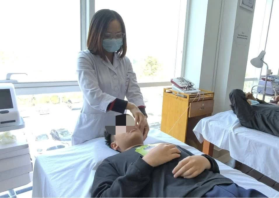 Thời tiết rét đậm, rét hại, nhiều người nhập viện vì liệt dây thần kinh số 7 do nhiễm lạnh Thời tiết rét đậm, rét hại, nhiều người nhập viện vì liệt dây thần kinh số 7 do nhiễm lạnh