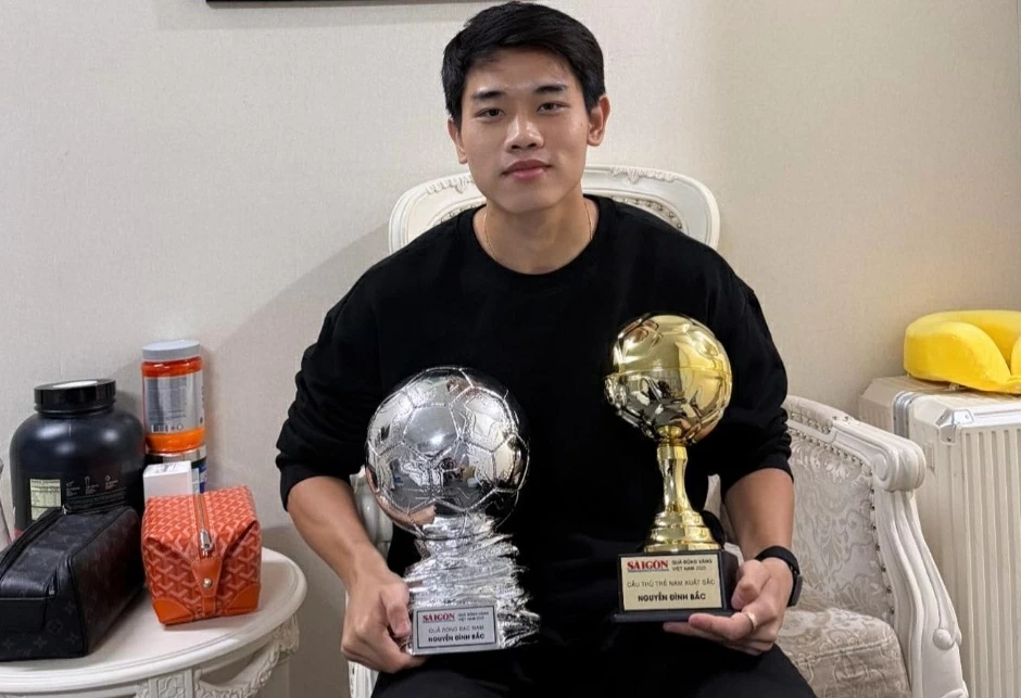 Quà đặc biệt từ Saudi Arabia cho Đình Bắc