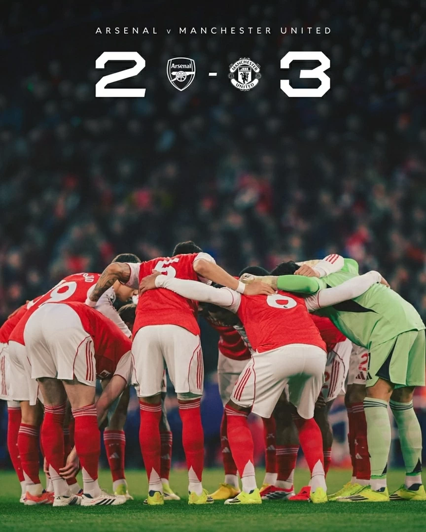 Arsenal để lọt lưới 3 bàn lần đầu tiên sau 121 trận