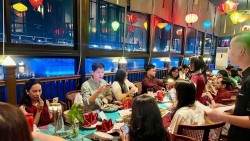 Giữ hương vị Việt giữa xứ vạn đảo