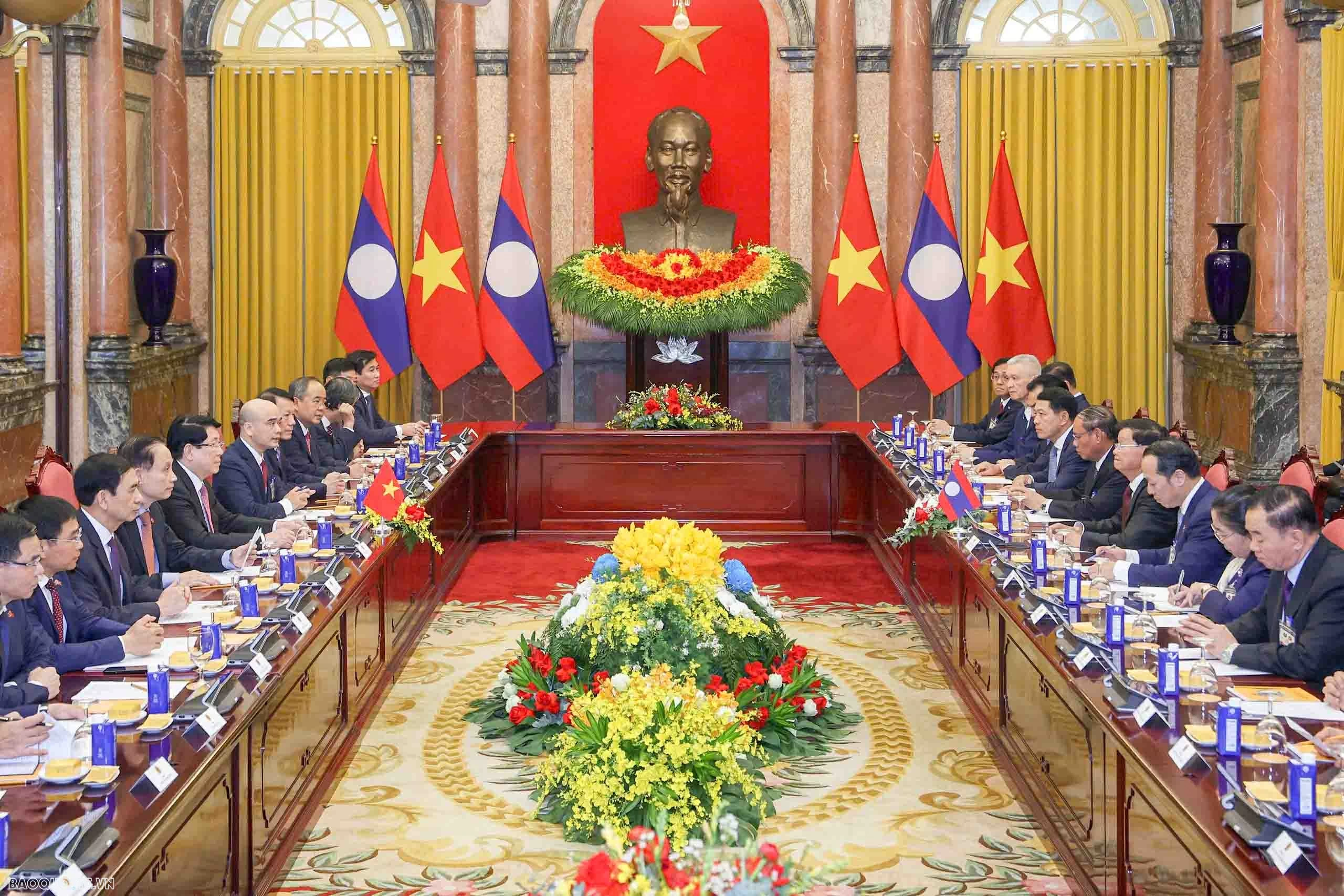 Tổng Bí thư, Chủ tịch nước Lào đã thông tin với Chủ tịch nước Lương Cường về một số nội dung chính của kết quả Đại hội XII Đảng Nhân dân Cách mạng Lào. (Ảnh: Nguyễn Hồng) Chủ tịch nước Lương Cường hội kiến Tổng Bí thư, Chủ tịch nước Lào Thongloun Sisoulith