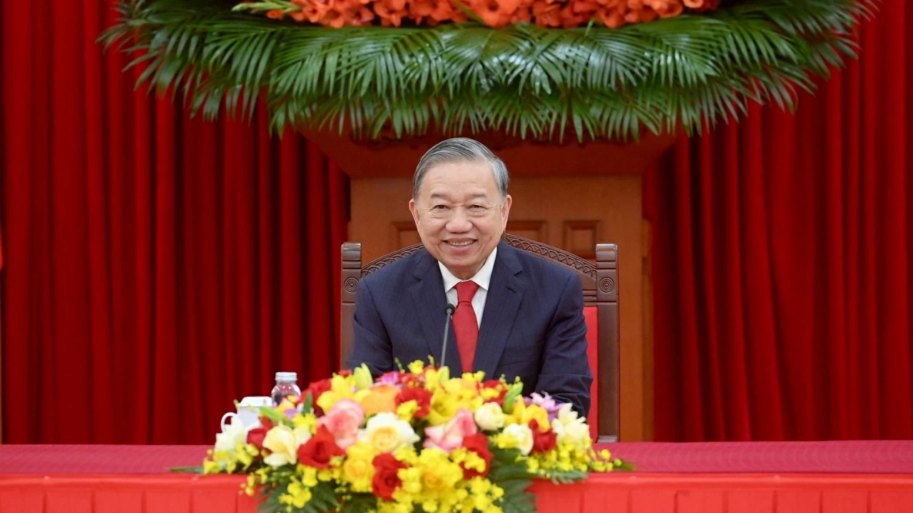 Tổng Bí thư Tô Lâm điện đàm với Tổng Bí thư, Chủ tịch nước Cộng hòa nhân dân Trung Hoa Tập Cận Bình Tổng Bí thư Tô Lâm điện đàm với Tổng Bí thư, Chủ tịch nước Cộng hòa nhân dân Trung Hoa Tập Cận Bình