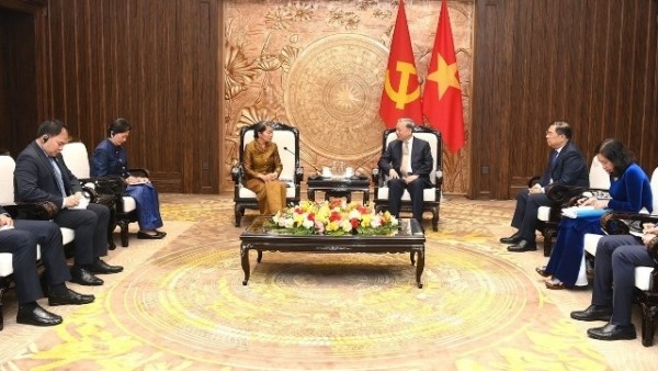 Tổng Bí thư Tô Lâm tiếp đoàn đại biểu Đảng Nhân dân Campuchia
chúc mừng thành công Đại hội XIV