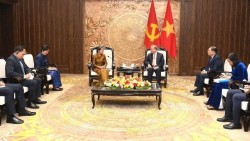 Tổng Bí thư Tô Lâm tiếp đoàn đại biểu Đảng Nhân dân Campuchia
chúc mừng thành công Đại hội XIV