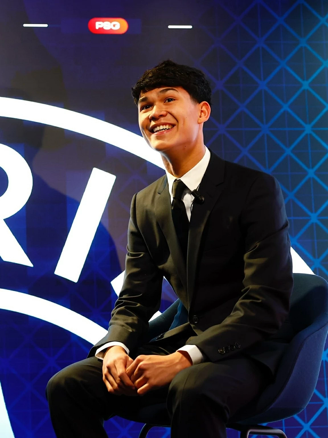 PSG chiêu mộ tài năng trẻ Barca