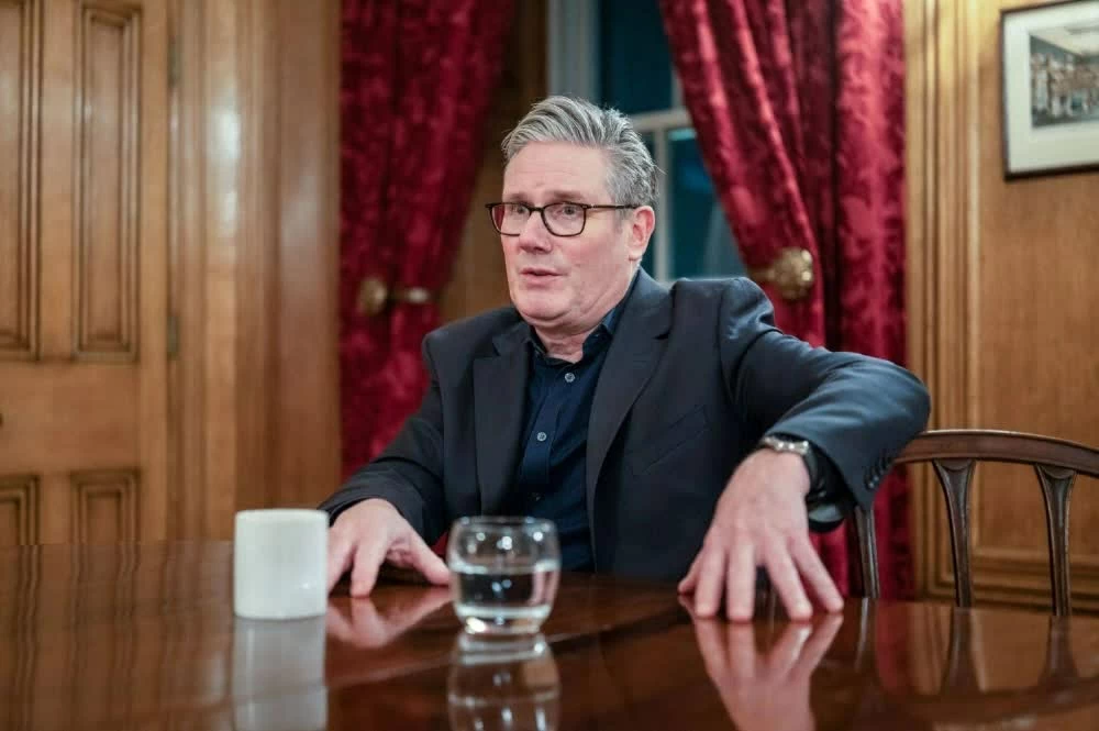 Lần đầu tiên sau 8 năm, Thủ tướng Anh thăm Bắc Kinh cài đặt lại quan hệ, tuyên bố sẽ không chọn phe giữa Trung Quốc và Mỹ Lần đầu tiên sau 8 năm, Thủ tướng Anh thăm Bắc Kinh cài đặt lại quan hệ, tuyên bố sẽ không chọn phe giữa Trung Quốc và Mỹ