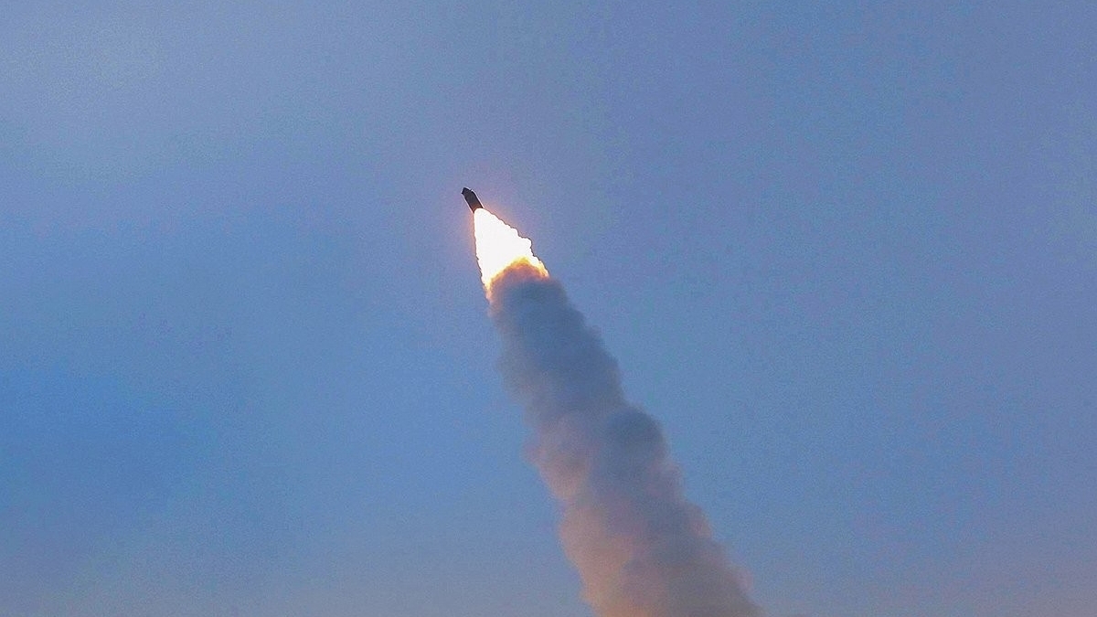 Triều Tiên phóng 'vật thể bay' ra vùng biển phía Đông