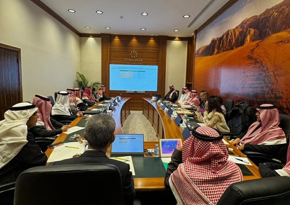 Đại sứ Hoàng Hữu Anh thăm và làm việc tại khu vực Hail, Saudi Arabia