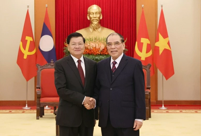 Nguyên Tổng Bí thư Nông Đức Mạnh tiếp Tổng Bí thư, Chủ tịch nước Lào Thongloun Sisoulith Nguyên Tổng Bí thư Nông Đức Mạnh tiếp Tổng Bí thư, Chủ tịch nước Lào Thongloun Sisoulith
