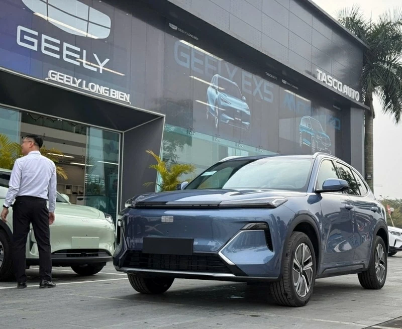 Mẫu xe hybrid Geely EX5 EM-i đã xuất hiện tại thị trường Việt Nam.