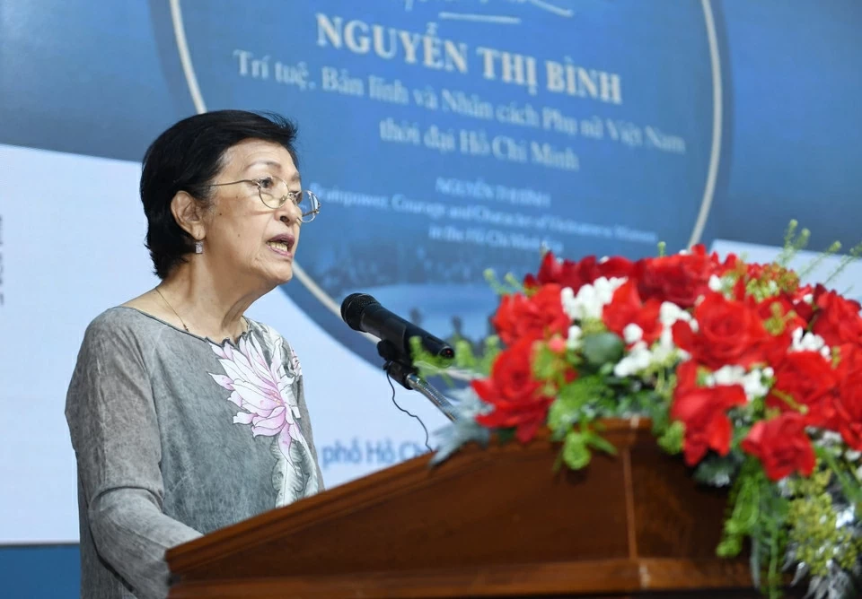 Khai mạc trưng bày chuyên đề: 'Nguyễn Thị Bình - Trí tuệ, Bản lĩnh và Nhân cách Phụ nữ Việt Nam thời đại Hồ Chí Minh' Khai mạc trưng bày chuyên đề: 'Nguyễn Thị Bình - Trí tuệ, Bản lĩnh và Nhân cách Phụ nữ Việt Nam thời đại Hồ Chí Minh'