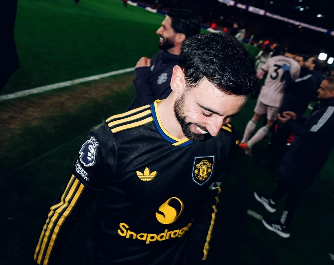 Man Utd có thể tốn ‘mớ tiền’ cho Bruno Fernandes Man Utd có thể tốn ‘mớ tiền’ cho Bruno Fernandes