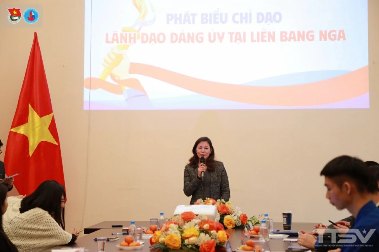 Thanh niên Việt Nam tại Nga cùng hành động chào mừng thành công Đại hội XIV của Đảng