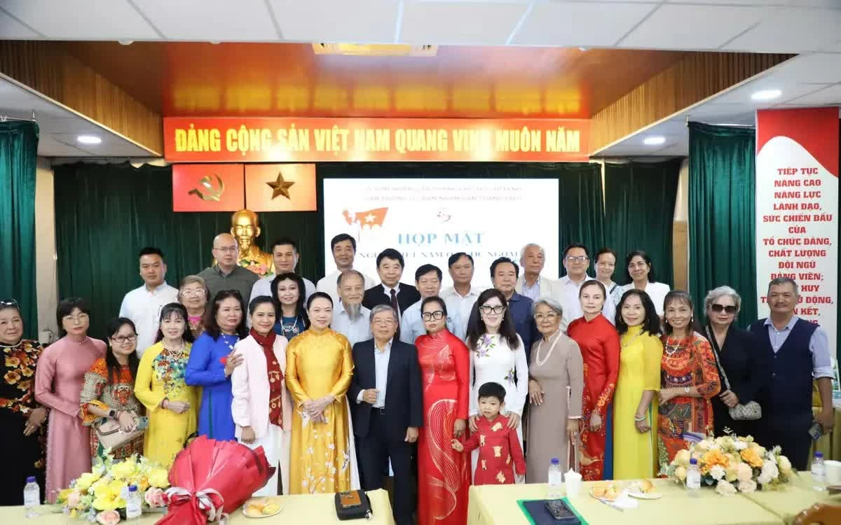 TP. Hồ Chí Minh gặp gỡ người Việt Nam ở nước ngoài: Chung khát vọng phát triển trong giai đoạn mới TP. Hồ Chí Minh gặp gỡ kiều bào Xuân Bính Ngọ 2026: Chung khát vọng phát triển trong giai đoạn mới