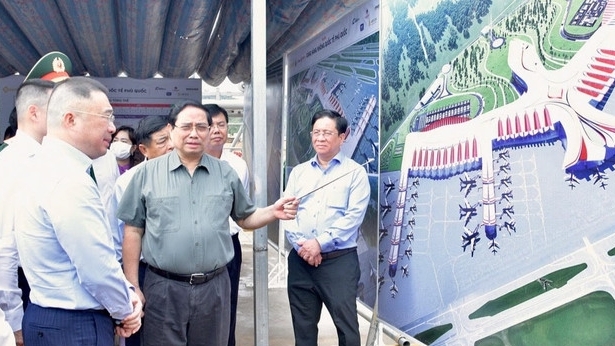 Thủ tướng Phạm Minh Chính kiểm tra các công trình trọng điểm phục vụ APEC 2027