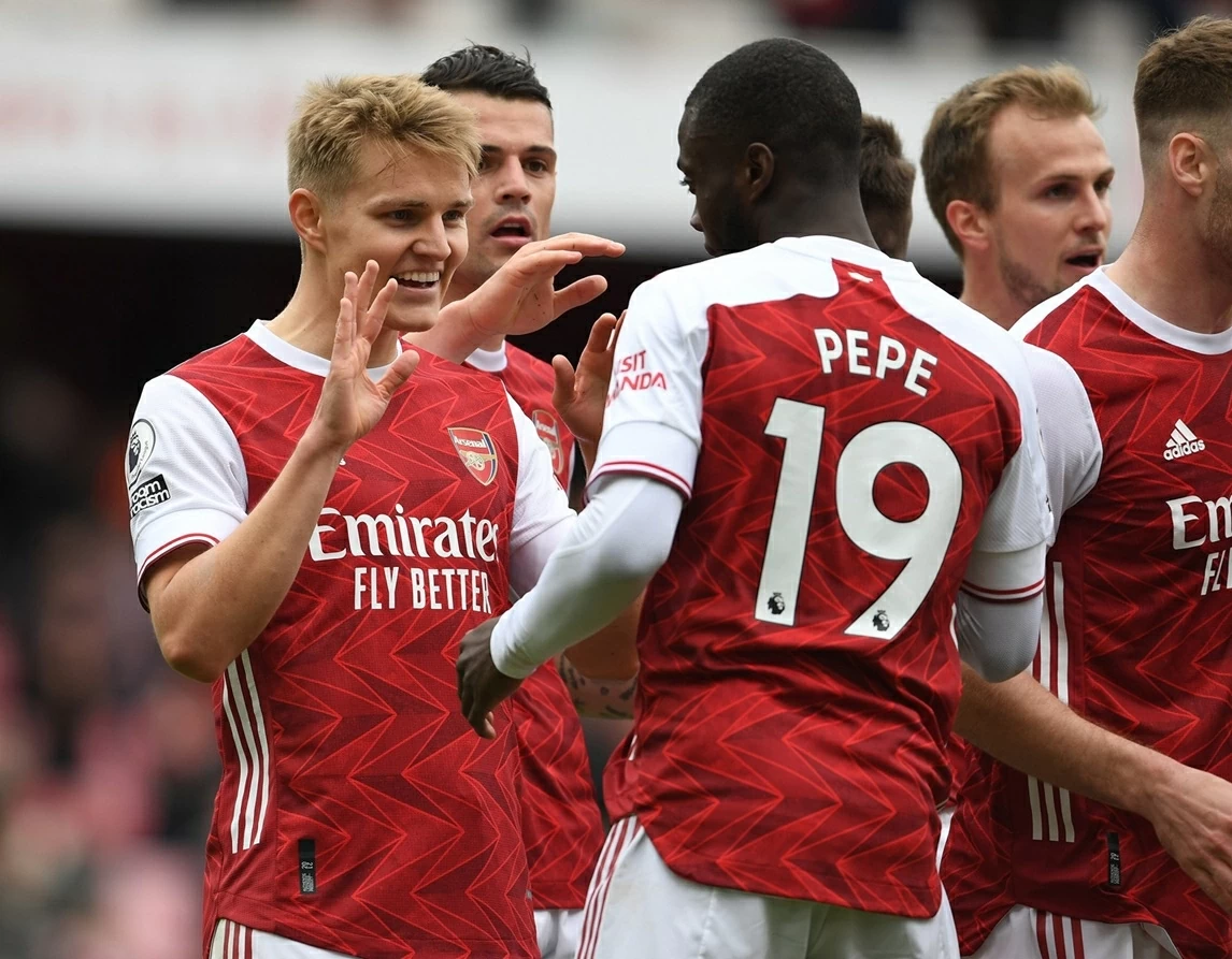 Arsenal đứng trước ngưỡng cửa lịch sử tại UEFA Champions League