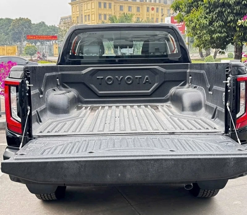 Các phiên bản Hilux 2026 dự kiến chuyển sang sử dụng động cơ diesel 2.8L.