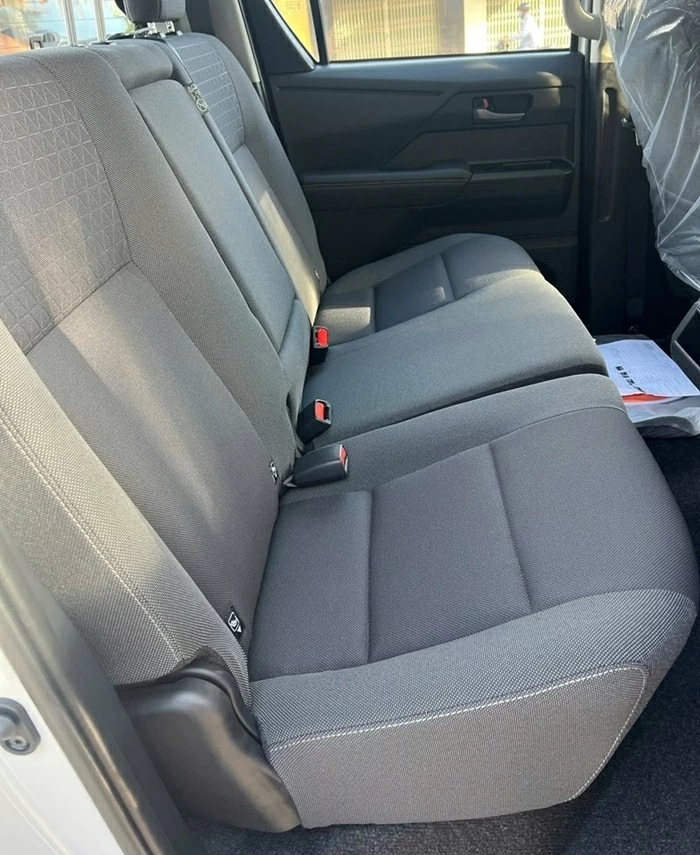 rên các bản cao cấp, Hilux 2026 nhiều khả năng sẽ được trang bị gói an toàn Toyota Safety Sense thế hệ mới. rên các bản cao cấp, Hilux 2026 nhiều khả năng sẽ được trang bị gói an toàn Toyota Safety Sense thế hệ mới.
